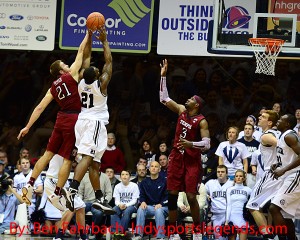 Butler's Roosevelt Jones grabs a rebound against Temple.