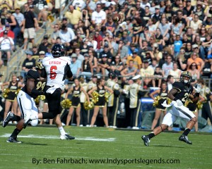 Ricardo Allen, right, eyes a pass by Northern Illinois' Jordan Lynch.