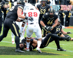 Appleby on the sneak as Dawson Fletcher defends. Photo by Ben Fahrbach.