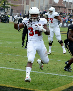 Redding scores. Photo by Ben Fahrbach.